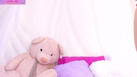 Nyra online show from 01.13.26