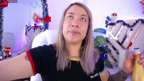 Snapshot of nyx_andria chatting on 01.08.25 Alex . online show from 01.08.25