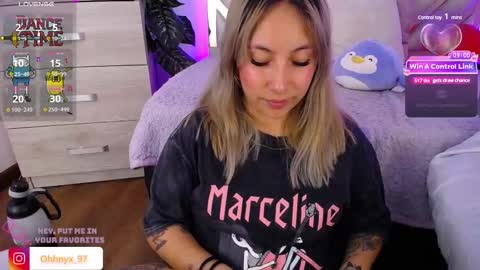 Snapshot of nyx_andria chatting on 03.09.25 Alex . online show from 03.09.25