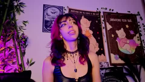 Snapshot of nyx_nayla chatting on 04.04.26 online show from 04.04.26