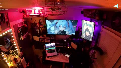 Snapshot of nyxraven chatting on 02.16.25 NyxRaven online show from 02.16.25