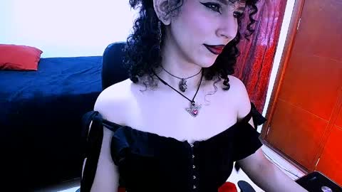 Nyxxei online show from 04.10.26