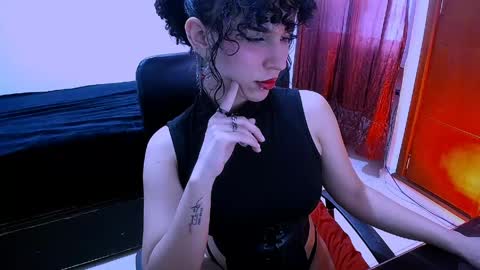 Snapshot of nyxxei chatting on 04.24.26 Nyxxei online show from 04.24.26