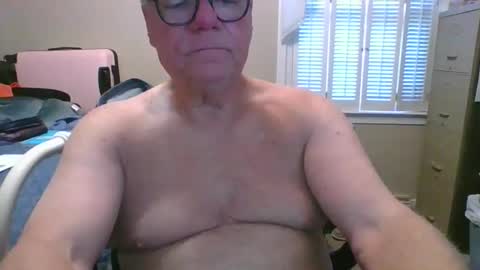 Snapshot of obx4sunanfun60 chatting on 05.13.26 obx4sunanfun60 online show from 05.13.26