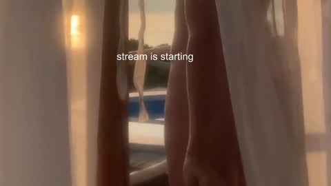 hi im Janasmall boobs big heart  warm pussy  online show from 12.22.24