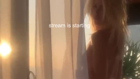 hi im Janasmall boobs big heart  warm pussy  online show from 02.15.25