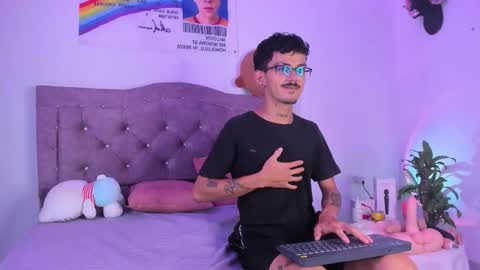 Snapshot of ocsanis69 chatting on 02.20.26 Cris online show from 02.20.26