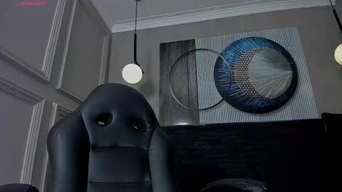 independent model online show from 03.02.25