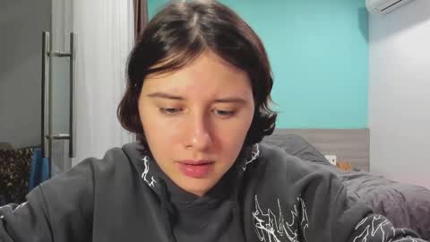 Evie online show from 12.15.24