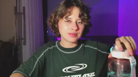 Evie online show from 02.28.25