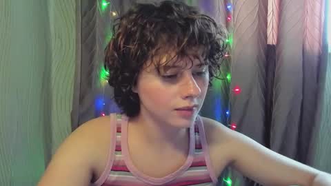 Evie online show from 10.11.25