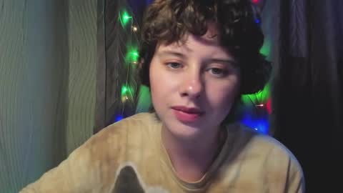 Evie online show from 10.19.25