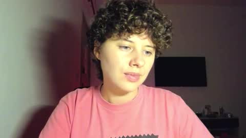 Evie online show from 03.04.26