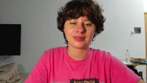 Evie online show from 03.22.26