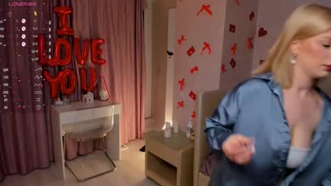 Lynna online show from 03.03.25