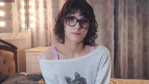 Snapshot of odettehatt chatting on 01.16.26 Thea online show from 01.16.26