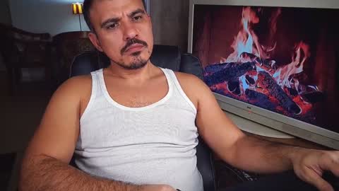 Snapshot of officeman7 chatting on 12.25.24 officeman7 online show from 12.25.24