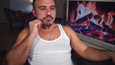 Snapshot of officeman7 chatting on 02.06.25 officeman7 online show from 02.06.25