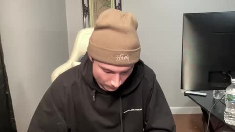 Snapshot of officialtommycash chatting on 12.02.25 Tommy Cash online show from 12.02.25