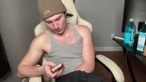 Snapshot of officialtommycash chatting on 12.04.25 Tommy Cash online show from 12.04.25