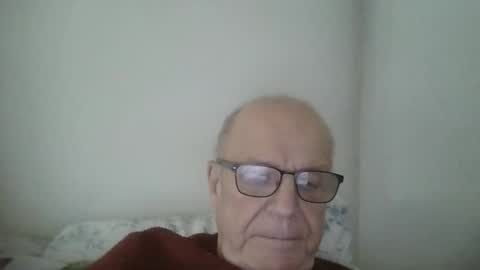 Snapshot of oggi95 chatting on 02.12.25 oggi95 online show from 02.12.25