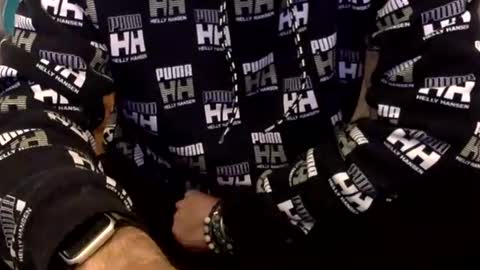 Snapshot of oggs48 chatting on 11.13.25 oggs48 online show from 11.13.25