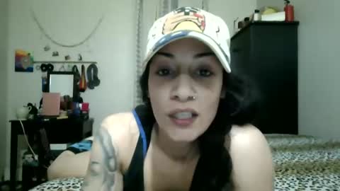 Lit en Cama online show from 01.19.25