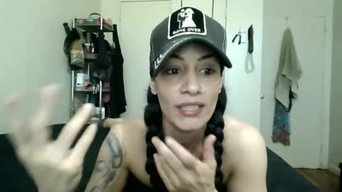 Lit en Cama online show from 09.30.25