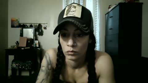 Lit en Cama online show from 10.01.25