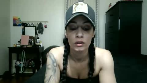 Lit en Cama online show from 11.23.25