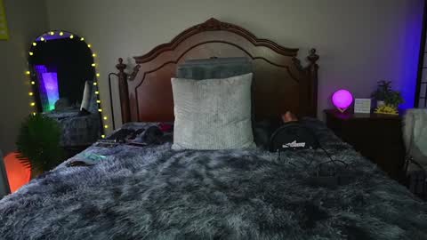 Gray online show from 01.17.25