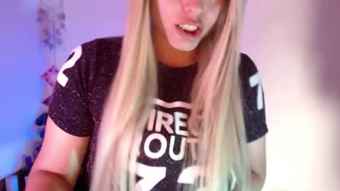 Snapshot of oh_xxxlt4 chatting on 03.02.25 Oh xxxLt4 online show from 03.02.25