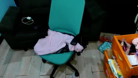 ohmysqueak online show from 04.18.26
