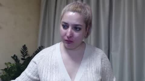 Snapshot of ohsweetiren chatting on 01.25.25 Iren online show from 01.25.25