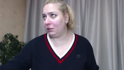 Snapshot of ohsweetiren chatting on 01.16.26 Iren online show from 01.16.26