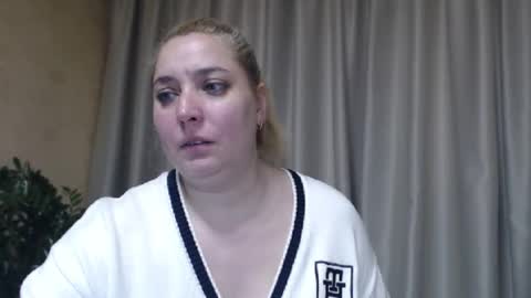 Snapshot of ohsweetiren chatting on 02.20.26 Iren online show from 02.20.26