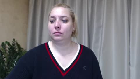 Snapshot of ohsweetiren chatting on 02.24.26 Iren online show from 02.24.26