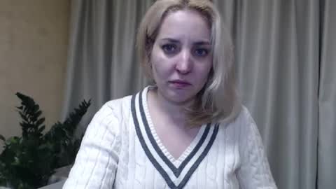 Mari online show from 02.18.25