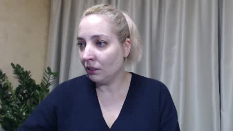 Mari online show from 11.09.25