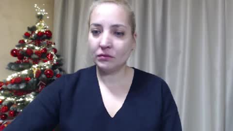 Mari online show from 12.22.25