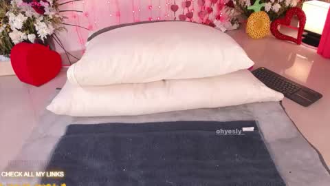 ohyesly_ online show from 02.21.26