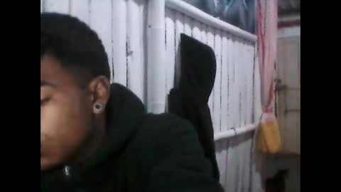 ojos_claross online show from 12.15.25