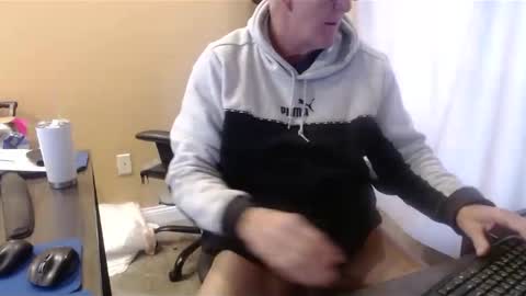 Older and Wiser online show from 02.11.25