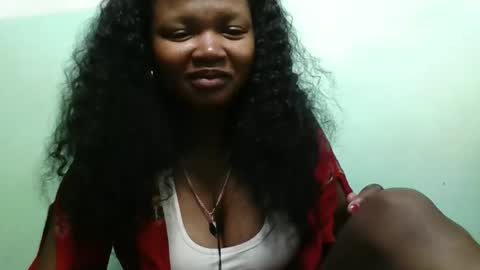 Snapshot of olgaaldy chatting on 11.20.25 olgaaldy online show from 11.20.25