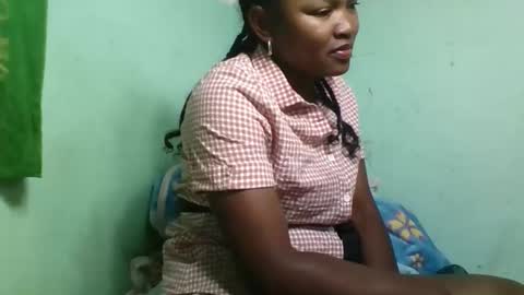 Snapshot of olgaaldy chatting on 12.20.25 olgaaldy online show from 12.20.25