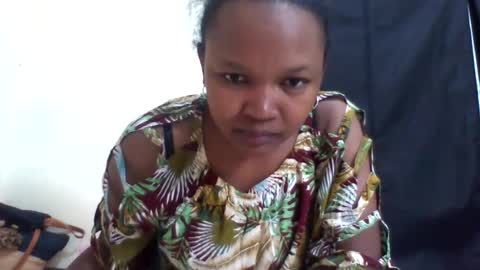 Snapshot of olgaaldy chatting on 06.14.26 olgaaldy online show from 06.14.26