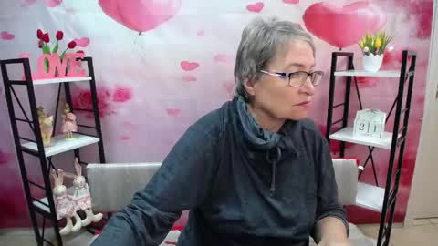 OlgaLuck online show from 04.21.26