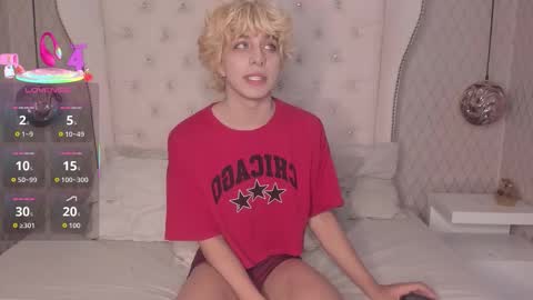 Snapshot of oliiverr22 chatting on 10.09.25 oliiverr22 online show from 10.09.25