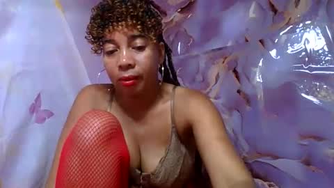 olinaa online show from 06.10.26