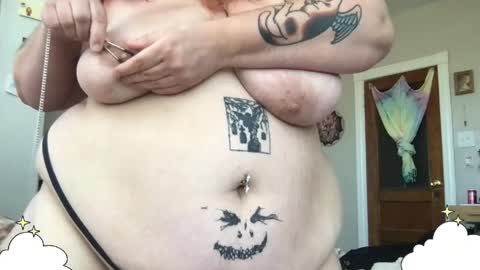 Snapshot of oliveolivetop chatting on 04.11.26 Olive 3 online show from 04.11.26